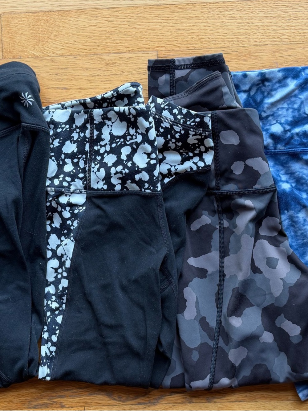 Athleta Leggings Bundle XS (6 Pairs) – Black, Gray & Printed Styles